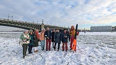 Участники у замёрзшего фарватера Участники у замёрзшего фарватера