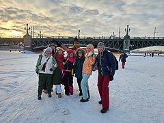 Участники у Троицкого мост Участники у Троицкого мост